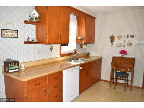 9009 Kell Ave S, Bloomington, MN 55437 photo 6