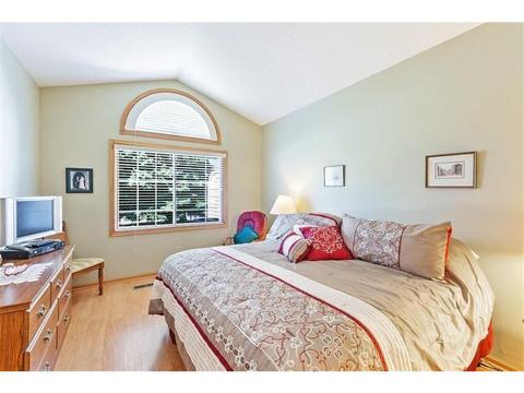 4079 Beaver Dam Rd, Eagan, MN 55122 photo 6