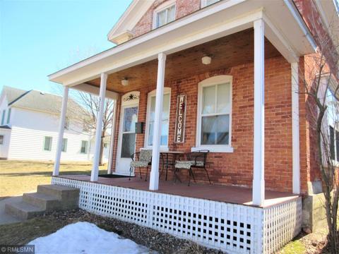 318 2nd St E, Wabasha, MN 55981 photo 2