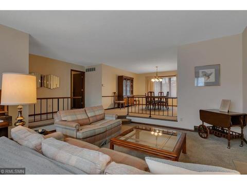 2012 Hillcrest Dr, Saint Cloud, MN 56303 photo 14