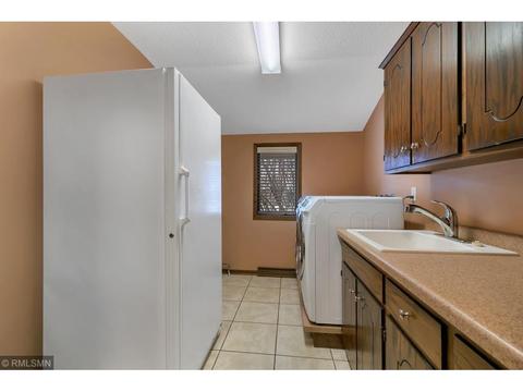 2012 Hillcrest Dr, Saint Cloud, MN 56303 photo 18