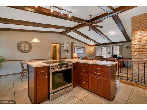2012 Hillcrest Dr, Saint Cloud, MN 56303 photo 5