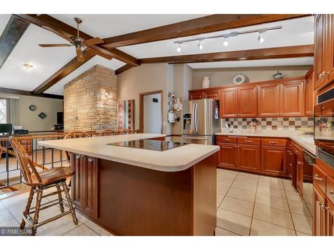 2012 Hillcrest Dr, Saint Cloud, MN 56303 photo 4