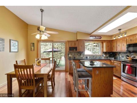 3809 Mill Run Ct, Eagan, MN 55123 photo 9
