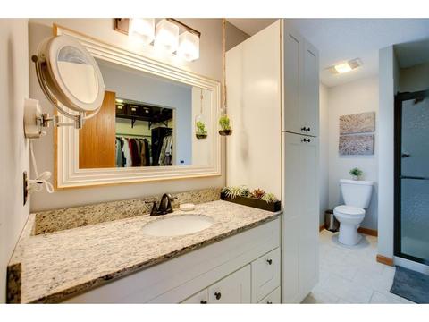 4086 Foxmoore Ct, Eagan, MN 55123 photo 14