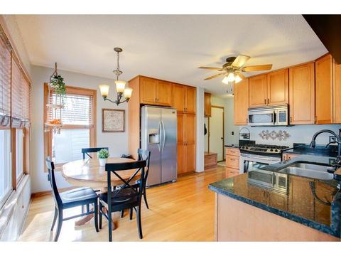 4086 Foxmoore Ct, Eagan, MN 55123 photo 10