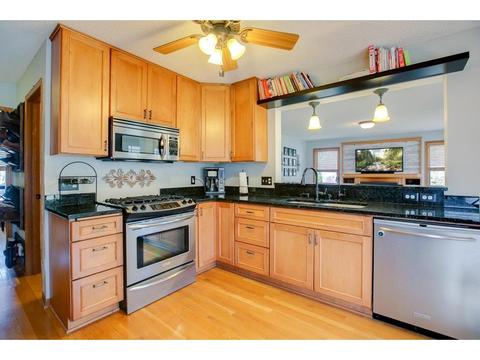 4086 Foxmoore Ct, Eagan, MN 55123 photo 5