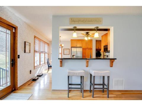 4086 Foxmoore Ct, Eagan, MN 55123 photo 9