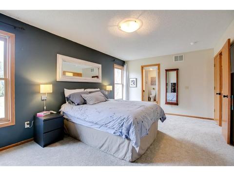 4086 Foxmoore Ct, Eagan, MN 55123 photo 13