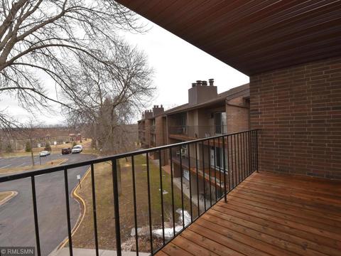 3440 Golfview Dr #325, Eagan, MN 55123 photo 15