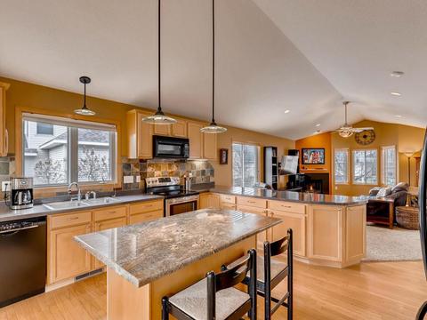4296 Pintail Ct, Eagan, MN 55122 photo 4
