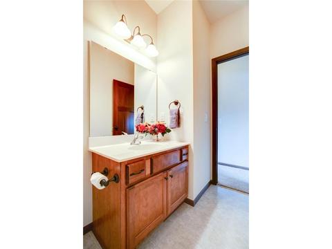 4915 Parkside Cir, Eagan, MN 55123 photo 31