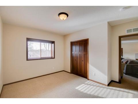 4915 Parkside Cir, Eagan, MN 55123 photo 43