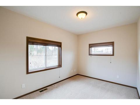 4915 Parkside Cir, Eagan, MN 55123 photo 28
