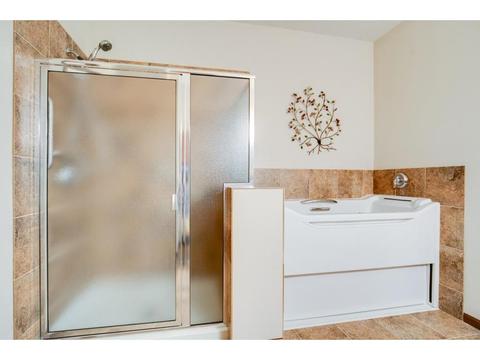 4915 Parkside Cir, Eagan, MN 55123 photo 25