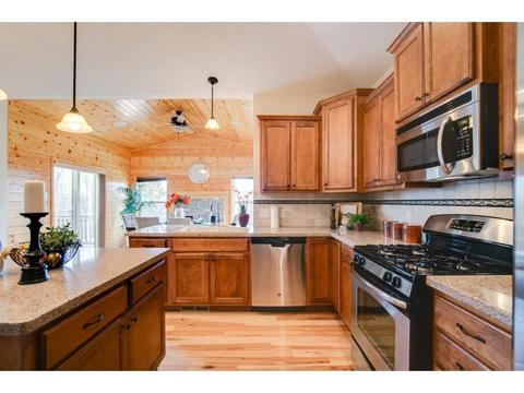 4915 Parkside Cir, Eagan, MN 55123 photo 17