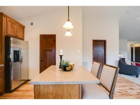 4915 Parkside Cir, Eagan, MN 55123 photo 14
