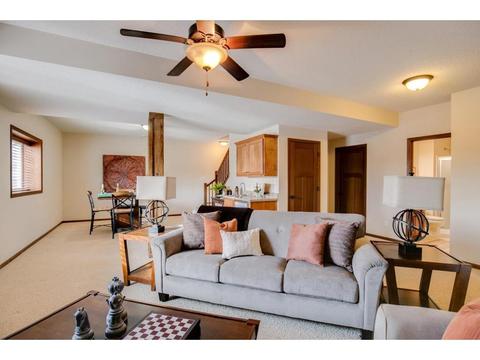 4915 Parkside Cir, Eagan, MN 55123 photo 41