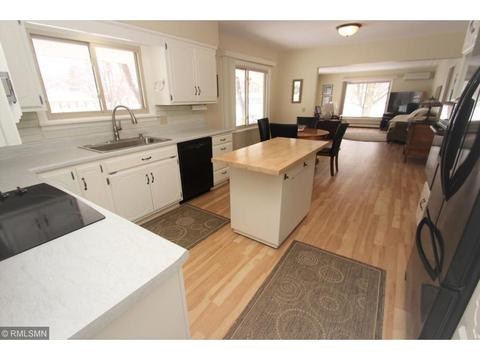 906 Spruce Dr, Saint Cloud, MN 56303 photo 5