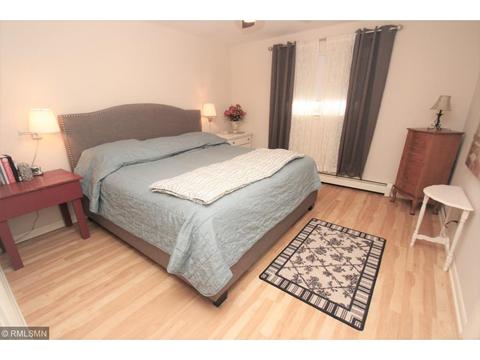 906 Spruce Dr, Saint Cloud, MN 56303 photo 17