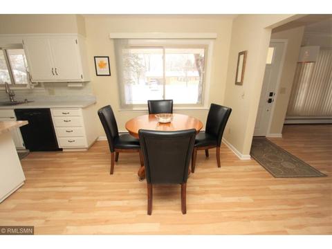 906 Spruce Dr, Saint Cloud, MN 56303 photo 8