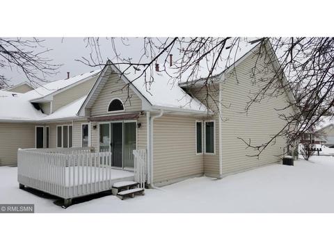 10256 Upton Pl, Bloomington, MN 55431 photo 3