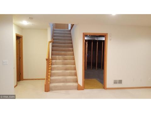 10256 Upton Pl, Bloomington, MN 55431 photo 23