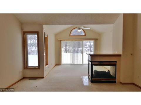 10256 Upton Pl, Bloomington, MN 55431 photo 7