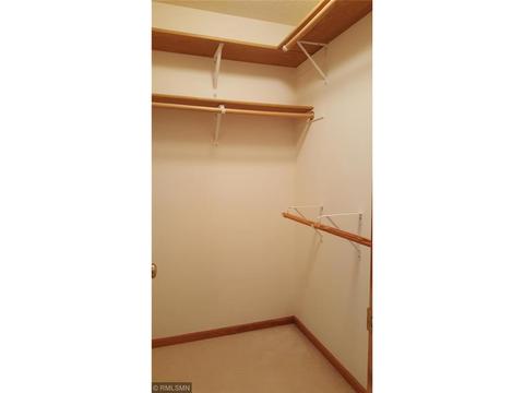 10256 Upton Pl, Bloomington, MN 55431 photo 16