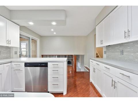 2625 Halstead Ln, Mound, MN 55364 photo 9