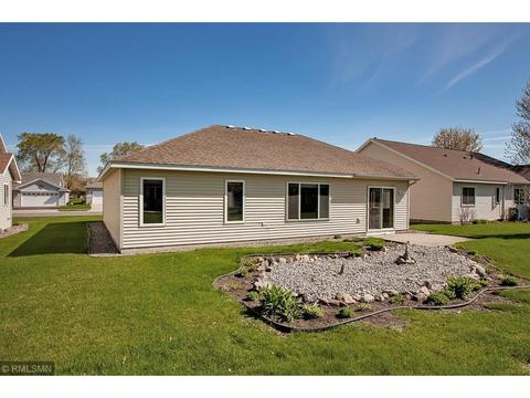 4106 Dublin Dr, Saint Cloud, MN 56301 photo 2
