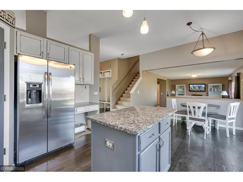 2139 Mathias Rd, Shakopee, MN 55379 photo 5