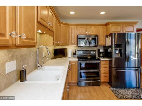525 W Riverview Dr, Waterville, MN 56096 photo 13