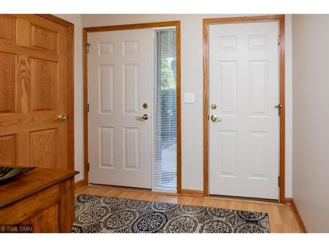 525 W Riverview Dr, Waterville, MN 56096 photo 2