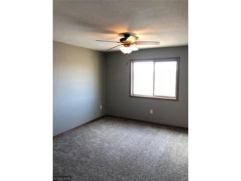 1640 Hurst Castle Rd, Saint Cloud, MN 56303 photo 8