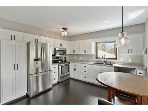 1627 Covington Ln, Eagan, MN 55122 photo 7