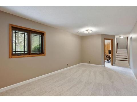 1627 Covington Ln, Eagan, MN 55122 photo 17