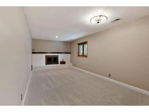 1627 Covington Ln, Eagan, MN 55122 photo 16