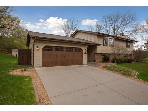1627 Covington Ln, Eagan, MN 55122 photo 1