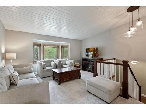 1627 Covington Ln, Eagan, MN 55122 photo 5