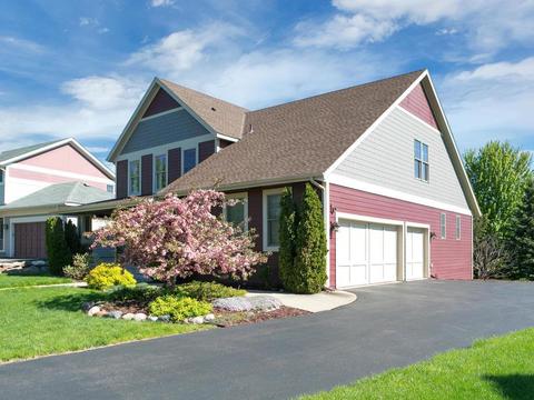 13554 Crompton Ct, Rosemount, MN 55068 photo 2
