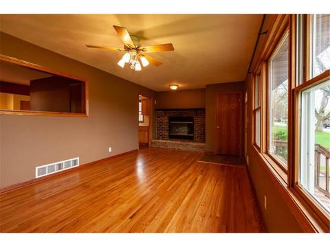 4172 Diamond Dr, Eagan, MN 55122 photo 3