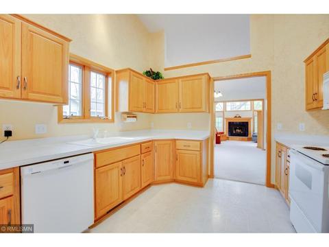 8461 124th Ln N, Champlin, MN 55316 photo 9