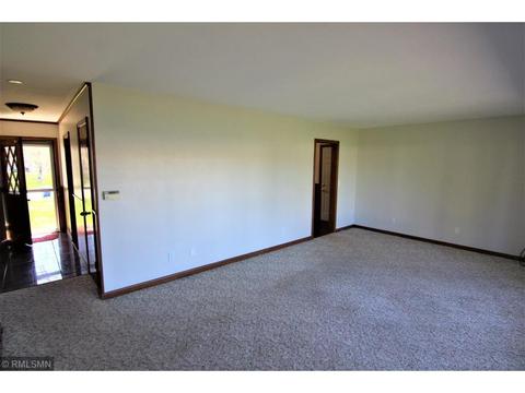 1127 12th Ave S, Saint Cloud, MN 56301 photo 4
