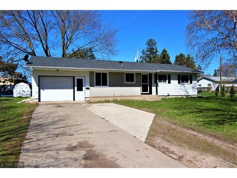 1127 12th Ave S, Saint Cloud, MN 56301 photo 1