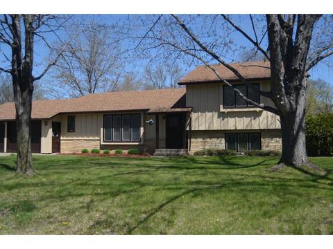 807 Lewis Pl, Saint Cloud, MN 56301 photo 1