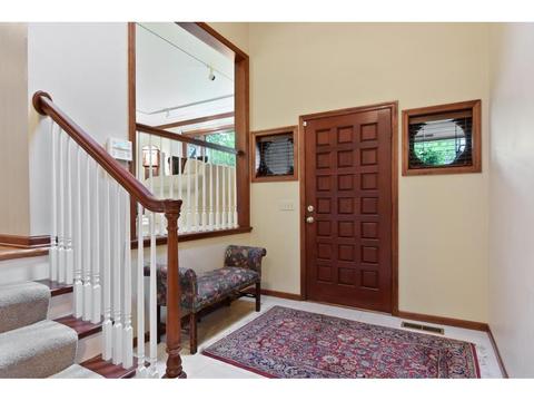 5316 River Bluff Curv, Bloomington, MN 55437 photo 2