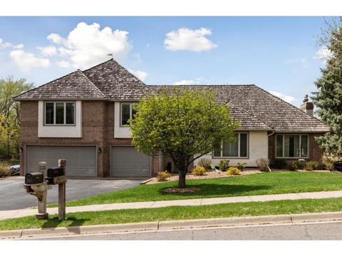 5316 River Bluff Curv, Bloomington, MN 55437 photo 1