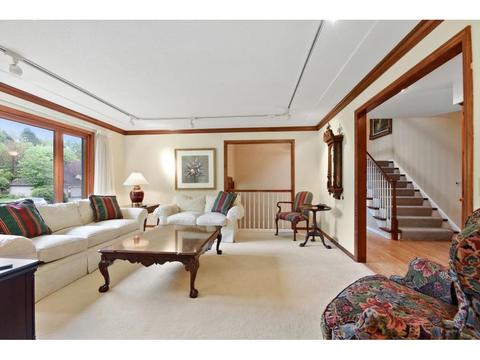 5316 River Bluff Curv, Bloomington, MN 55437 photo 3