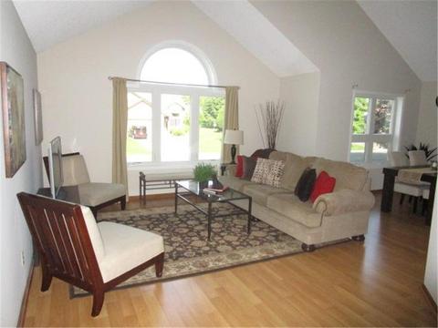 4389 Braddock Trl, Eagan, MN 55123 photo 2